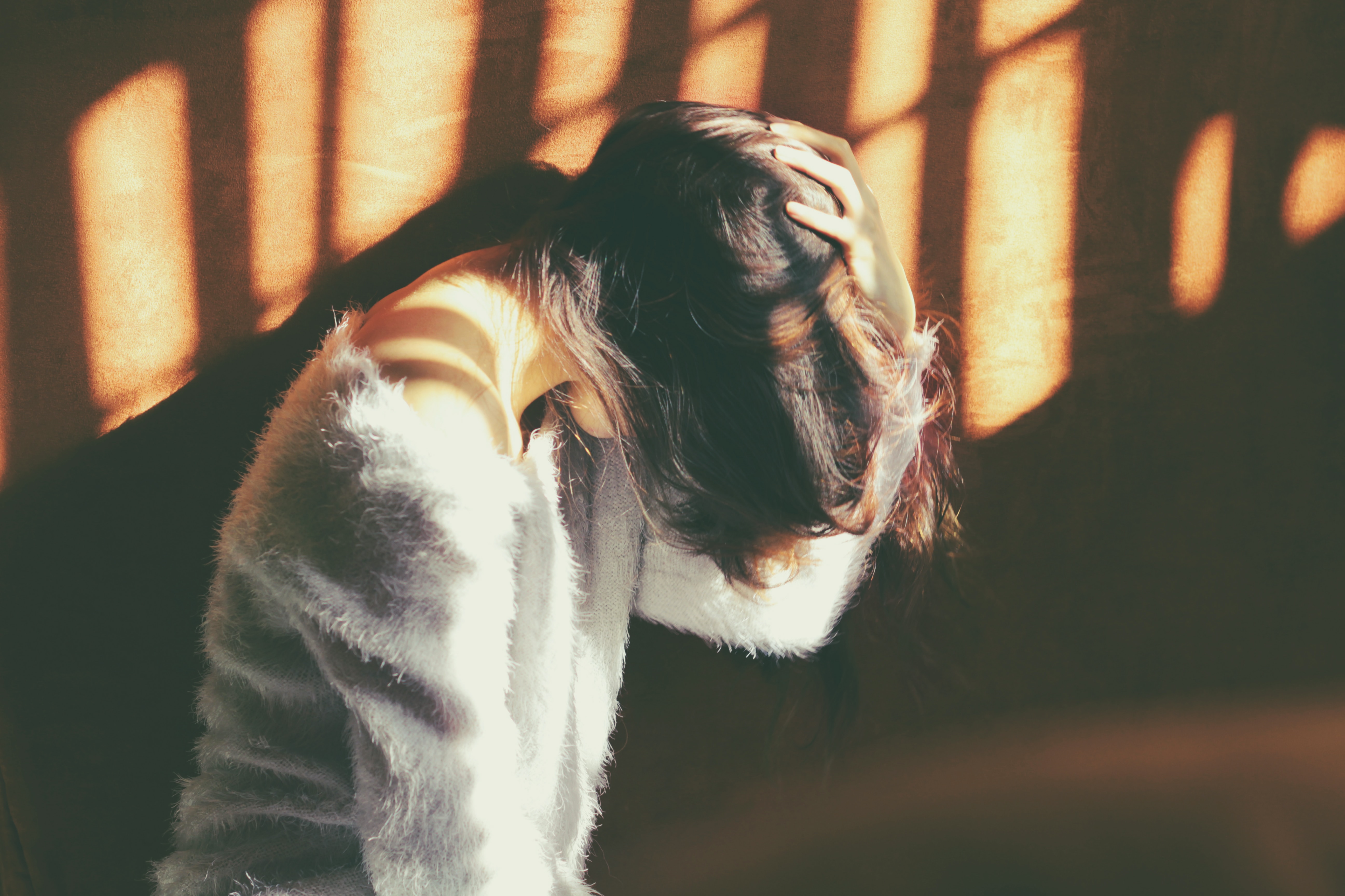 woman-migraine